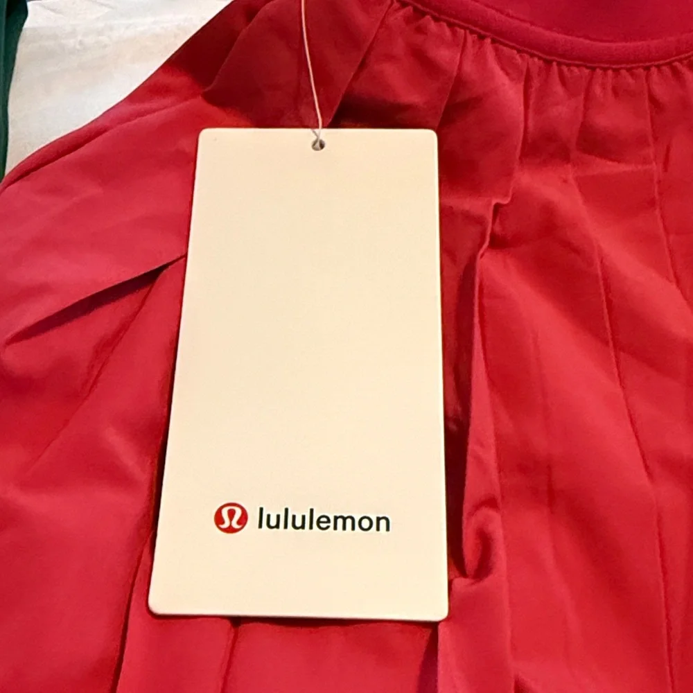 lululemon athletica Pleated Active Skirt - Bright Pink